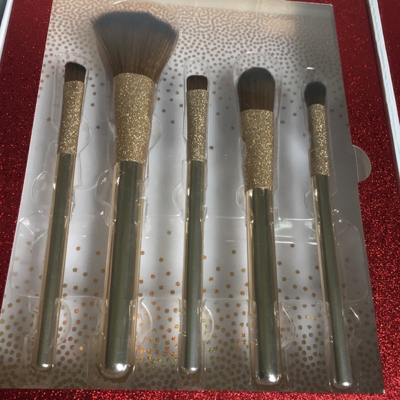 Ellen Tracy make up brush set - Picture 3 of 8